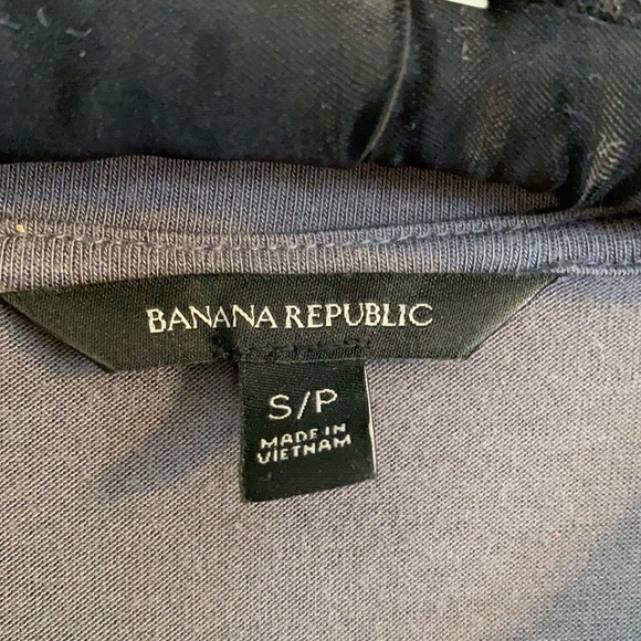 Banana Republic long sleeve T-shirt - Picture 2 of 3